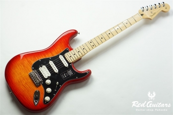 Player Stratocaster HSS Plus Top - Aged Cherry Burst